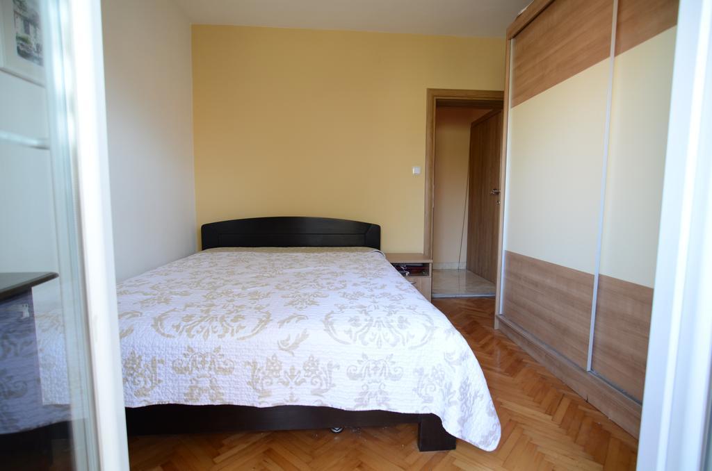 Apartment Emi Sukošan エクステリア 写真
