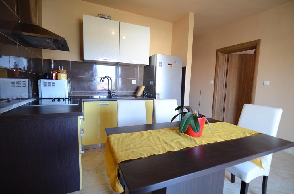 Apartment Emi Sukošan エクステリア 写真